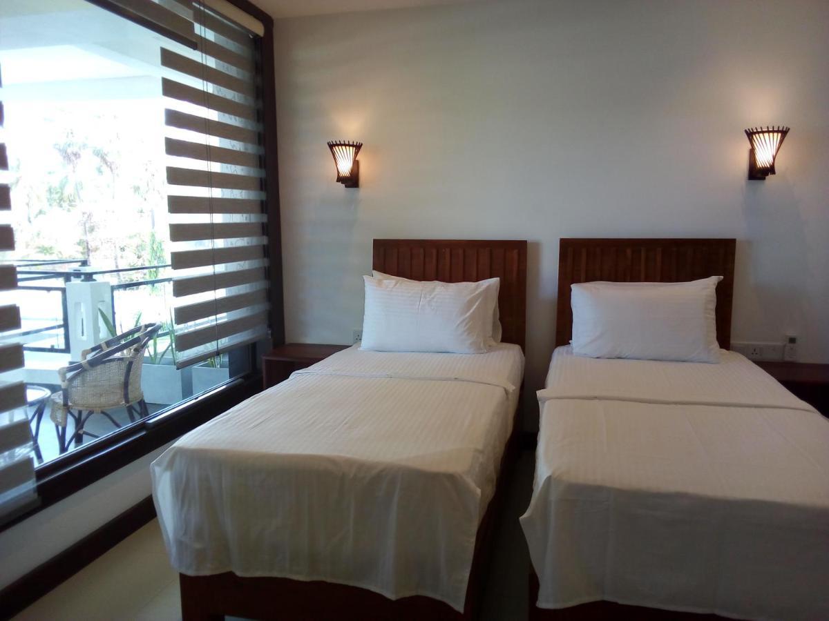 J7 Villaj Resort Trincomalee Luaran gambar
