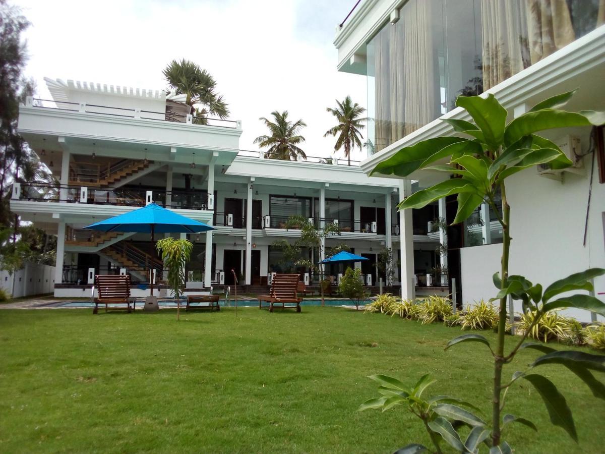 J7 Villaj Resort Trincomalee Luaran gambar